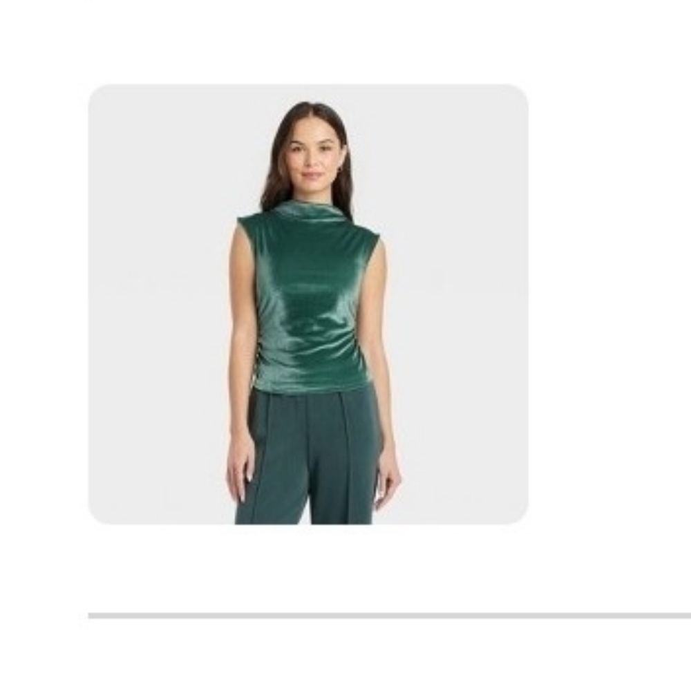A New Day Green Asymmetrical Sleeveless Hoodie Blouse